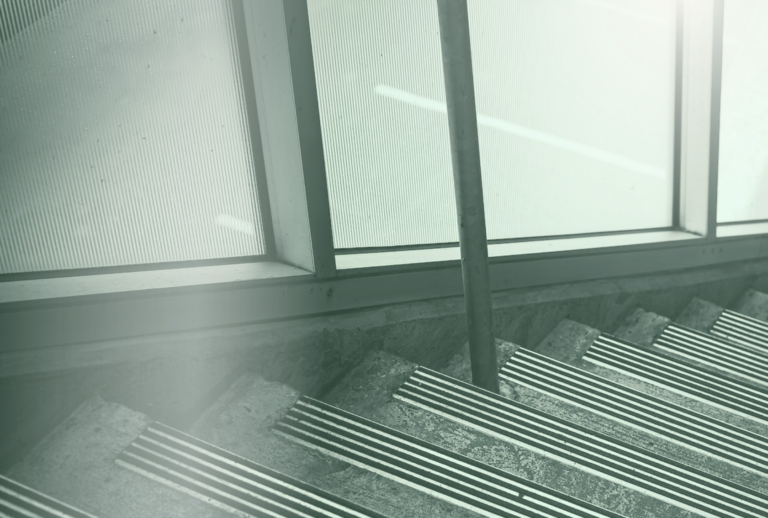 What Are The Risks & Disadvantages of Hiring a Personal Investigator?